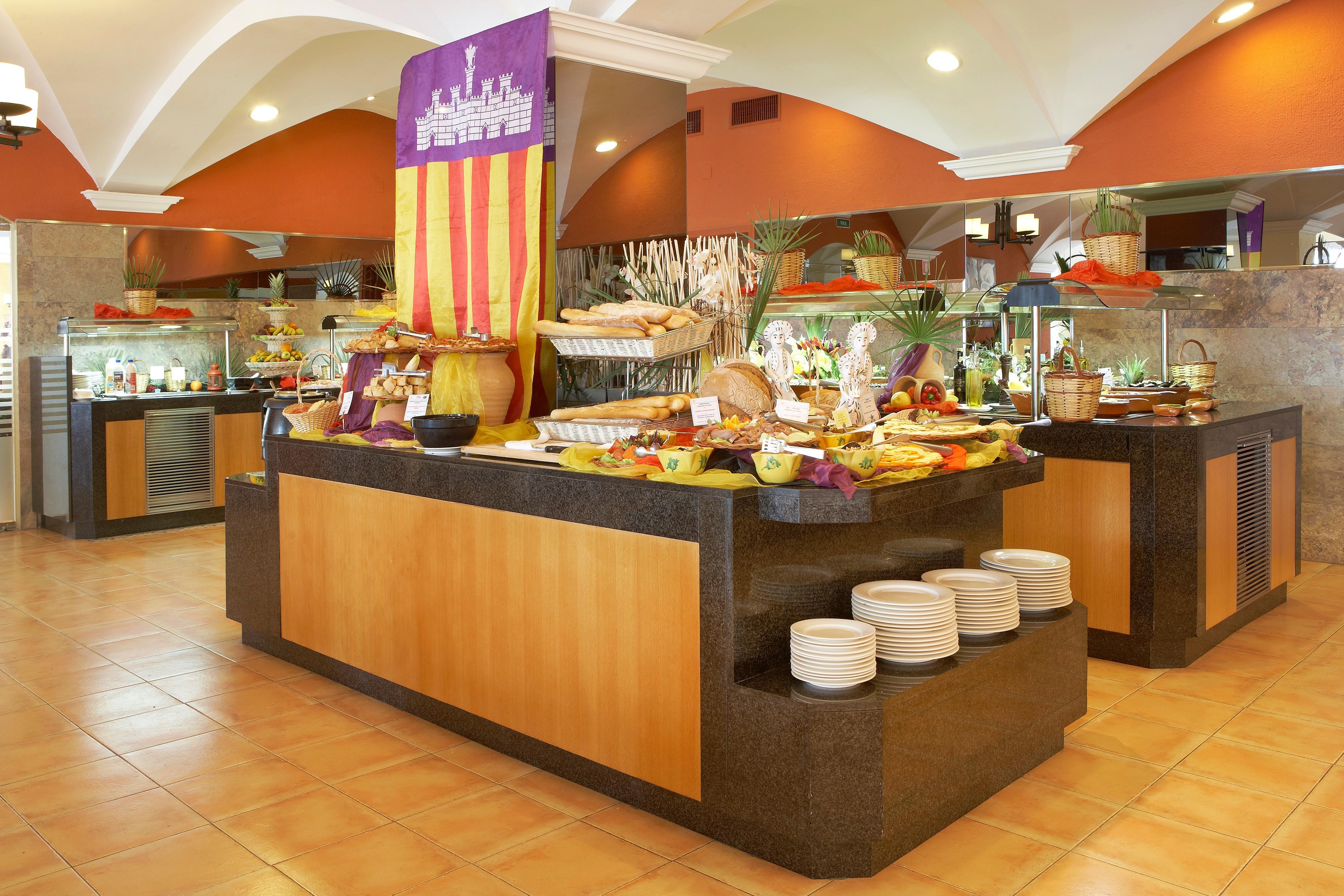 Hotell Universal Aquamarin 4*